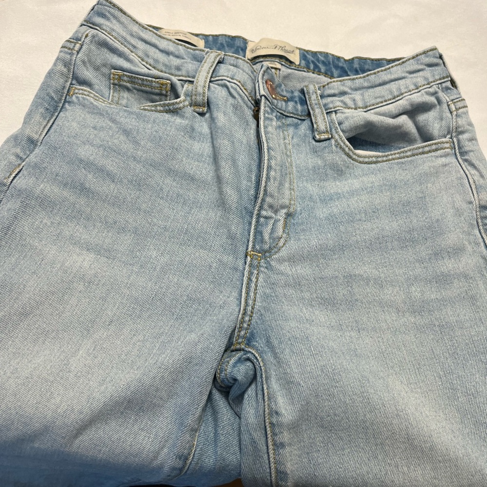Jeans - Picture 2 of 5